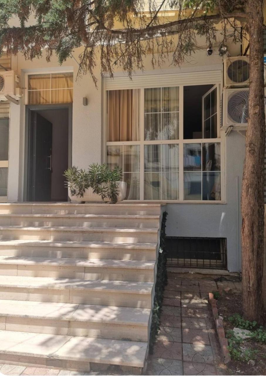 Centrepoint Stylish Apartment Tirana Exterior photo
